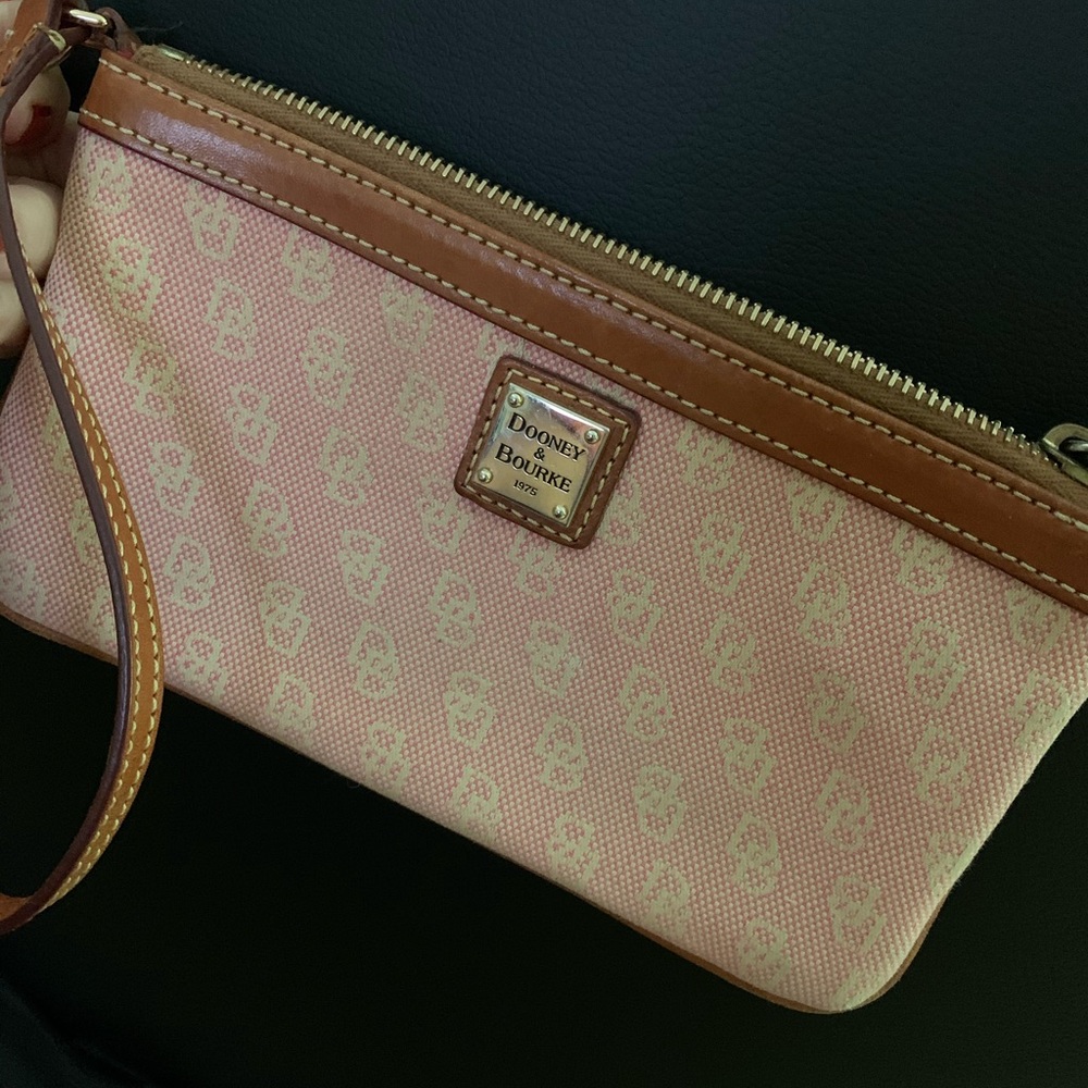 Dooney & Bourke Wristlet clutch